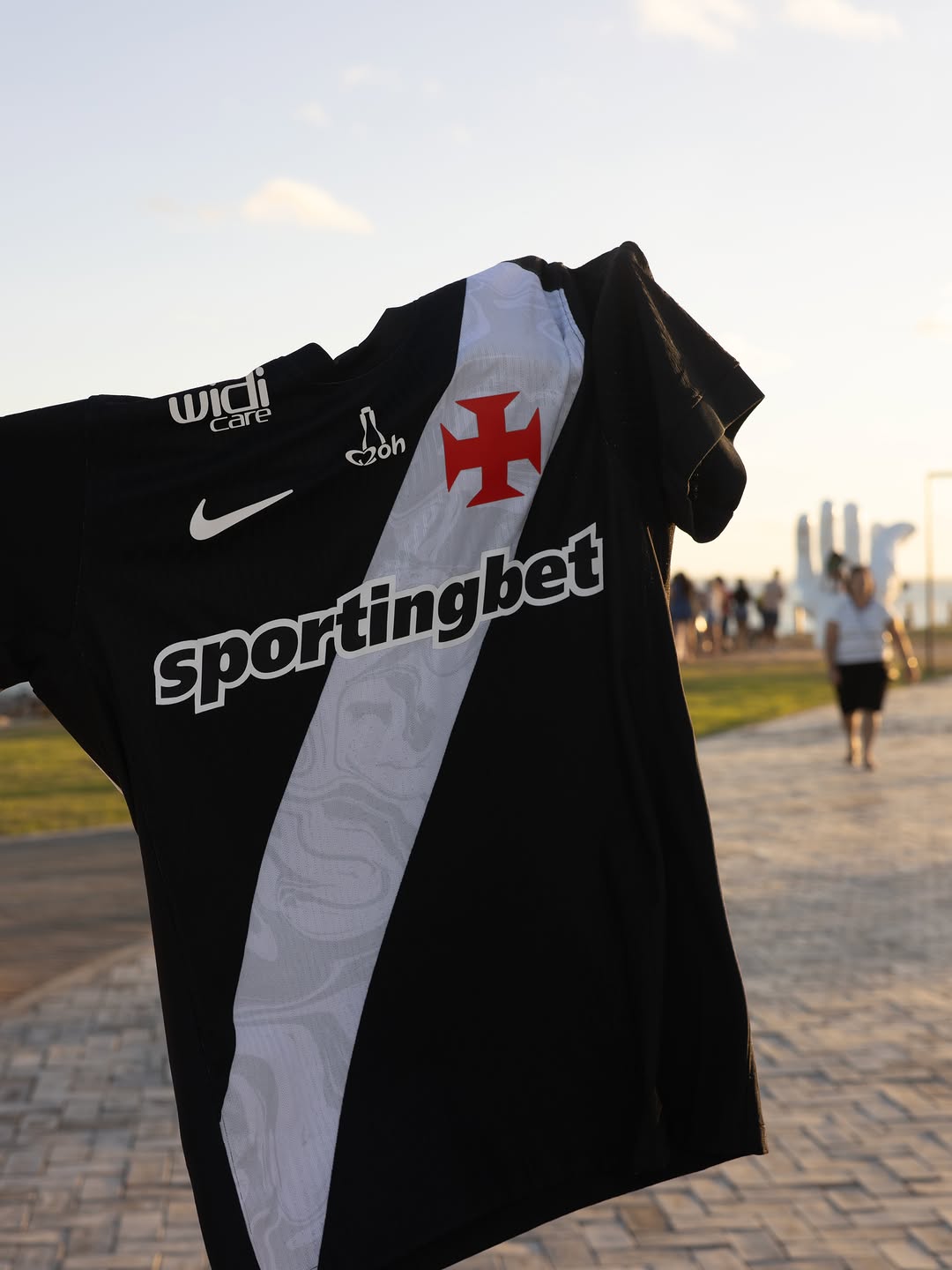 Vasco feminino desembarca em Maceió para confronto decisivo contra o UDA
