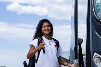 Vasco feminino embarca para Maceió visando duelo decisivo no Brasileiro a2