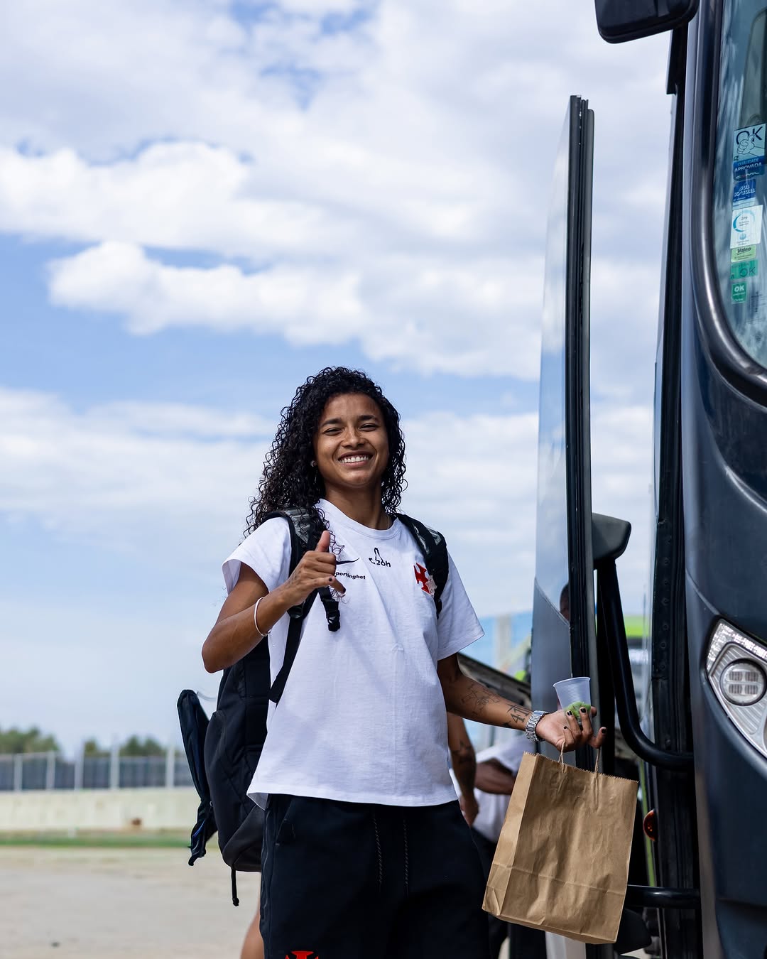 Vasco feminino embarca para Maceió visando duelo decisivo no Brasileiro a2