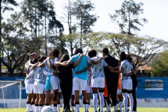 Vasco feminino intensifica preparação para confronto decisivo contra o Taubaté