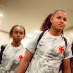 Vasco Feminino Sub-17 chega ao Estádio da Bariri para compromisso no Nivaldo Pereira