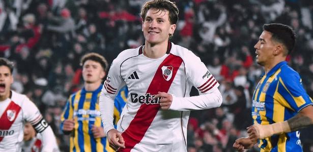 Vasco formaliza oferta milionária por Facundo Colidio do River Plate