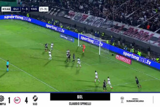 Vasco goleia Olimpia com gol de Claudio Spinelli e garante classificação
