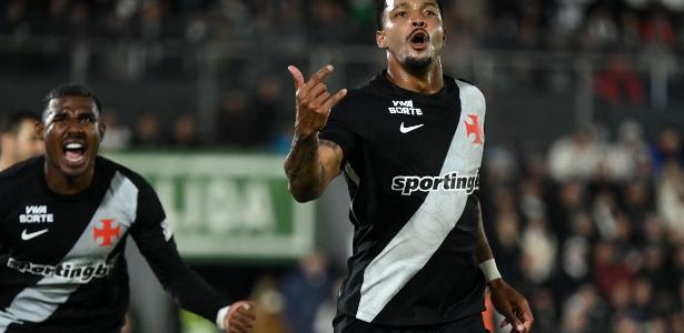 Vasco goleia Olimpia no Paraguai e garante vaga nas quartas da Sul-americana