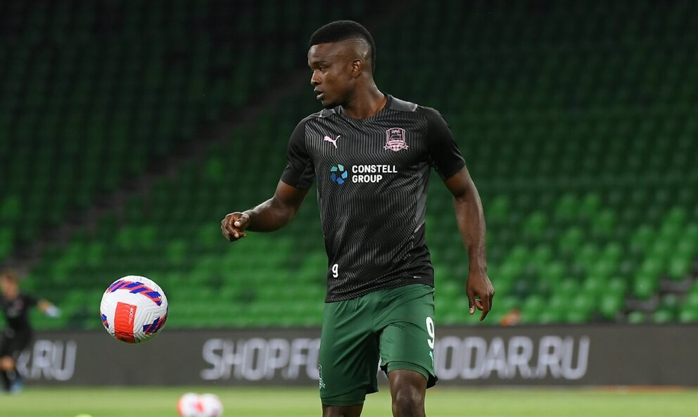Vasco intensifica busca por Jhon Córdoba mas enfrenta resistência do Krasnodar