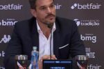Vasco intensifica busca por reforços com viagem de executivo à Espanha