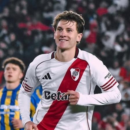 Vasco intensifica investida por Facundo Colidio com oferta milionária ao River Plate