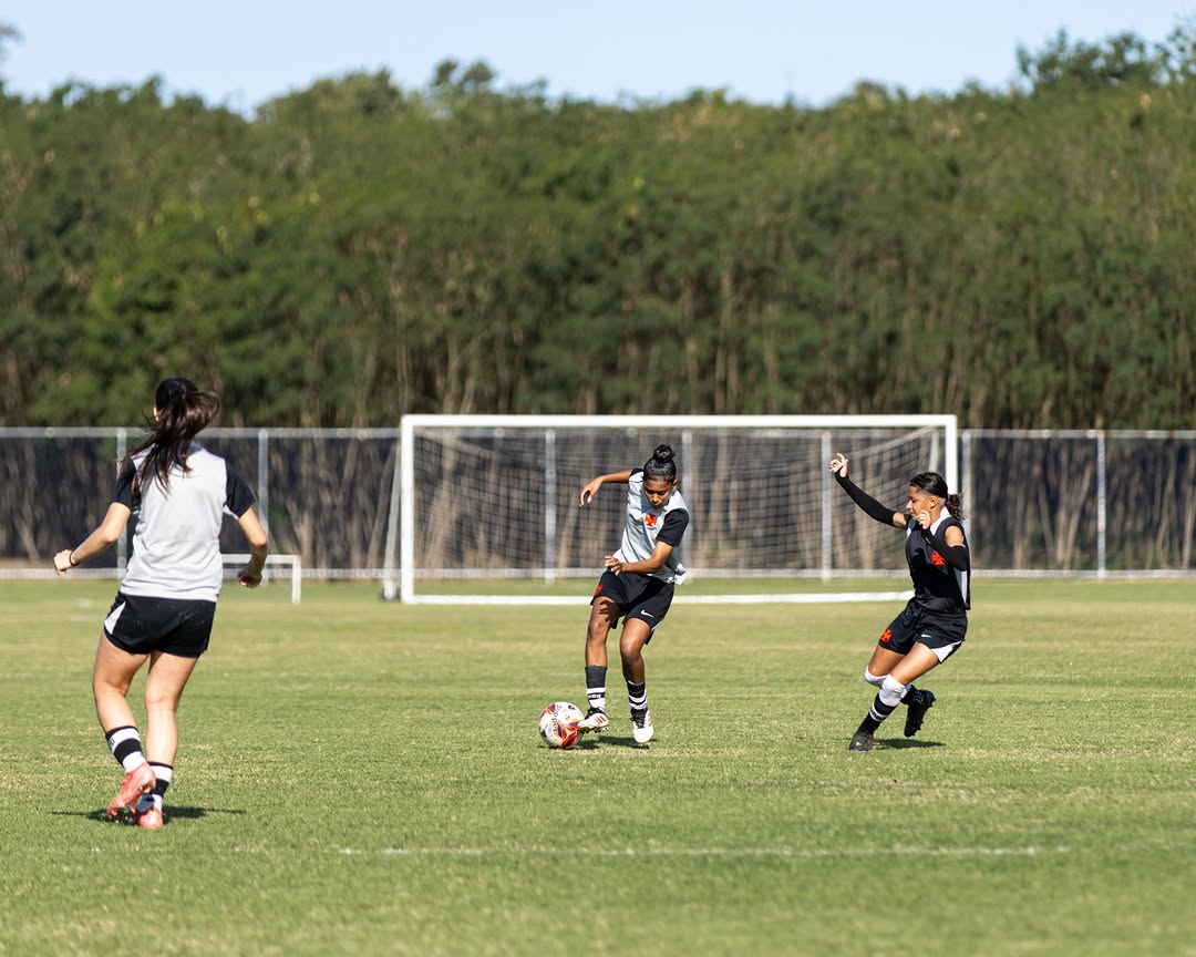 Vasco intensifica preparação da equipe sub-17 para confronto contra o SER AJAP