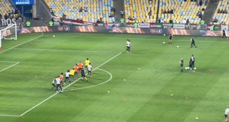 Vasco intensifica preparação defensiva em treino no Maracanã