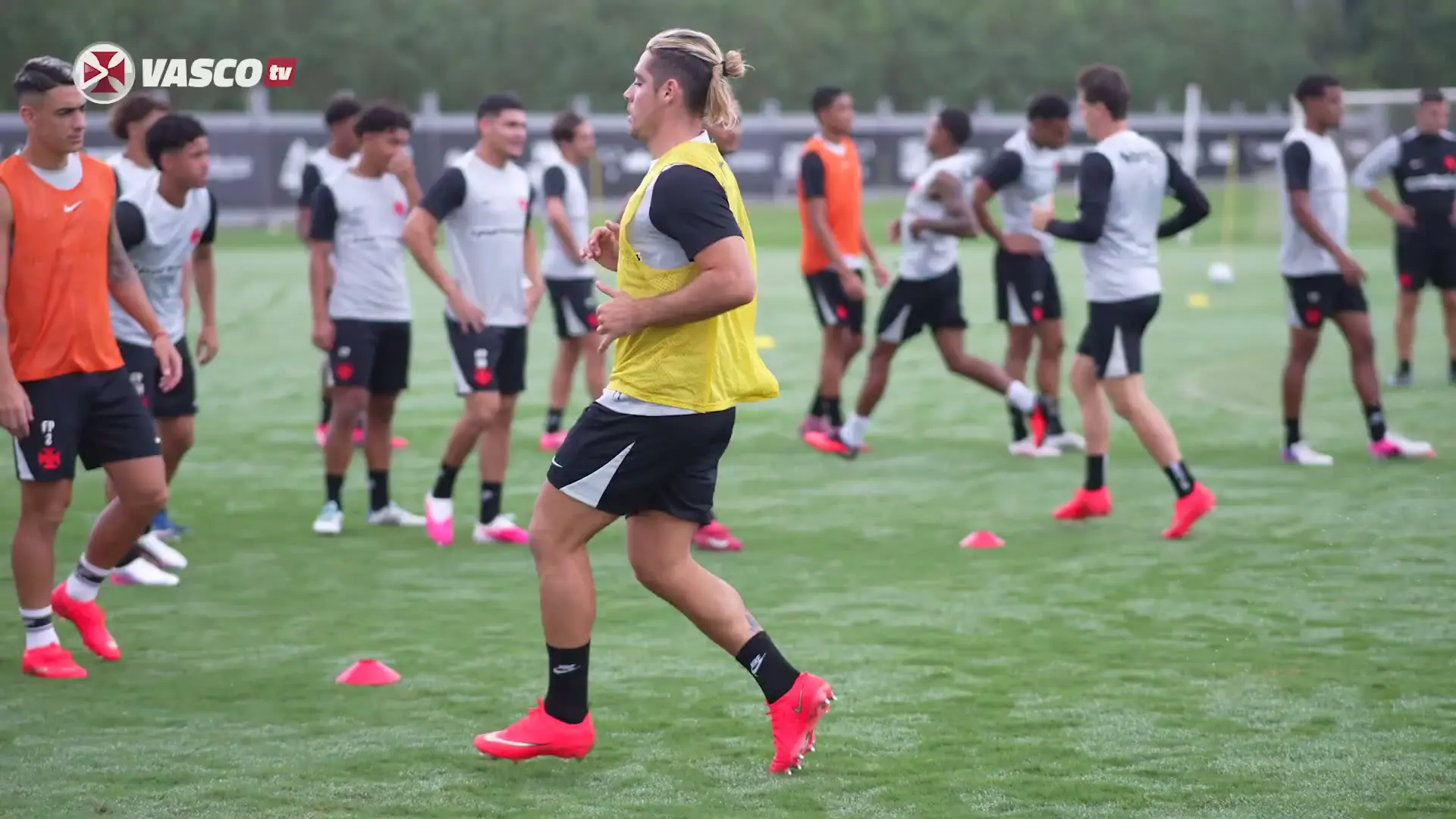 Vasco intensifica treinos de olho no confronto decisivo contra o Olimpia