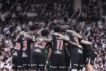Vasco mantém escalação inicial para o segundo tempo contra o Santos