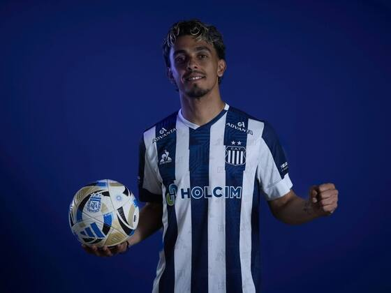 Vasco monitora situação do atacante Ronaldo Martinez junto ao Talleres