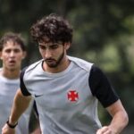Vasco negocia transferência definitiva de JP para o futebol português