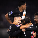 Vasco supera jejum histórico e avança na Copa Sul-americana com goleada