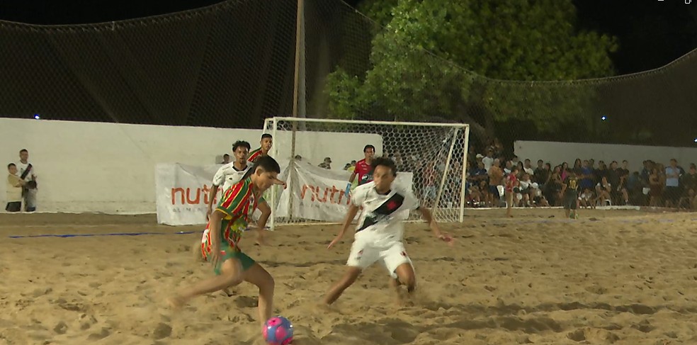 Vasco supera Sampaio Corrêa nos pênaltis em amistoso de beach soccer