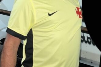 Vazamento revela possível design da nova terceira camisa do Vasco