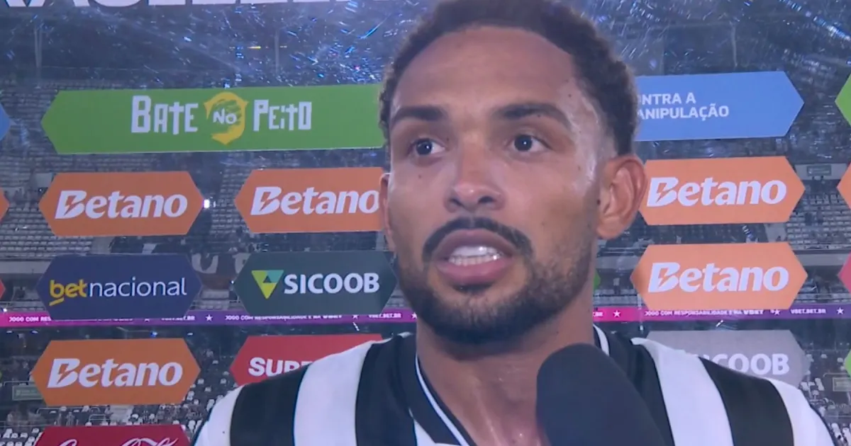Vitinho cobra postura do Botafogo após empate em clássico no Nilton Santos