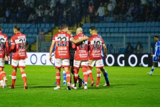 Vitória fora de casa: CRB supera Avaí e engata sequência positiva na Série B