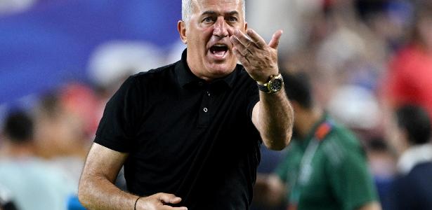 Vladimir Petkovic encerra passagem pelo comando técnico da seleção da Argélia