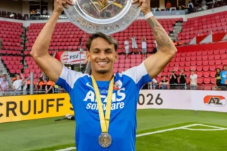 Weslley Patati brilha e AZ Alkmaar conquista a Supercopa da Holanda