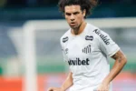 William Arão critica desempenho do Santos após derrota expressiva na Copa do Brasil