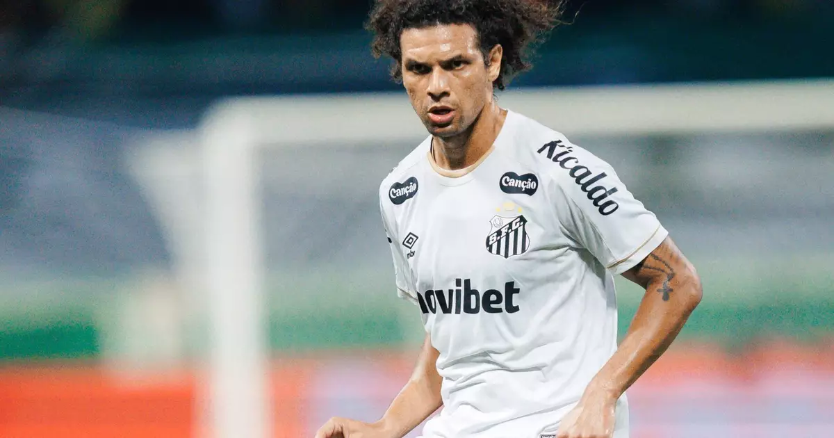 William Arão critica desempenho do Santos após derrota expressiva na Copa do Brasil