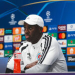 Yaya Touré marca história como primeiro técnico africano na Liga dos Campeões