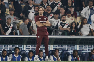 Zubeldía deixa o comando do Fluminense após sequência negativa contra o Vasco