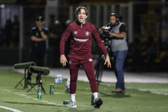 Zubeldia deixa o comando técnico do Fluminense após sequência negativa