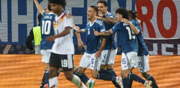 Alemanha vive crise e Bastian Schweinsteiger questiona status de elite da seleção