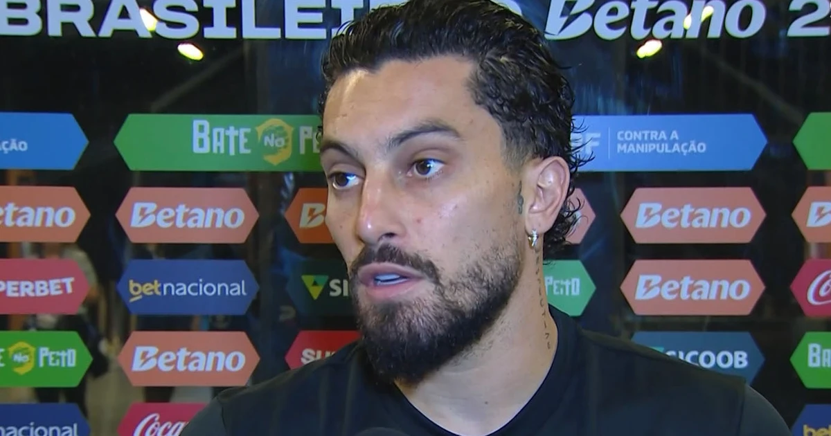Alex Telles celebra contratação de Tite e projeta impacto no Botafogo