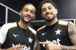Alex Telles exalta chegada de Ziyech ao Botafogo e destaca motivação do atleta
