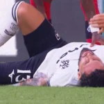Alex Telles sofre lesão muscular e desfalca o Botafogo no Brasileirão