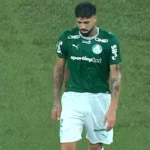 Alexander Barboza é expulso em reencontro tenso contra o Botafogo no Nilton Santos