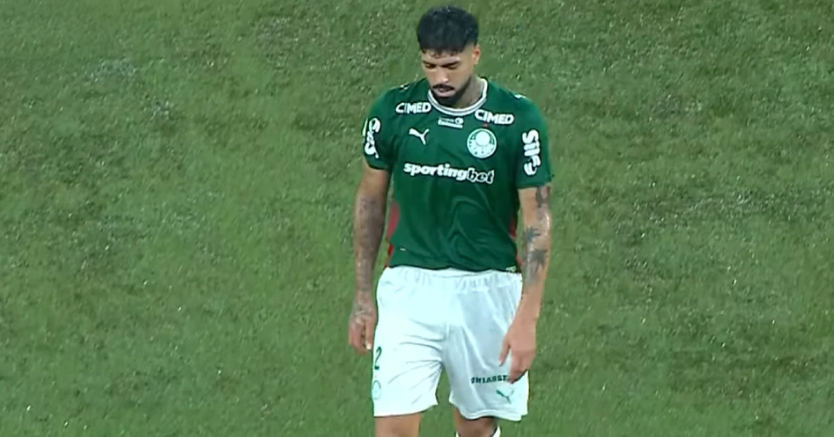 Alexander Barboza é expulso em reencontro tenso contra o Botafogo no Nilton Santos