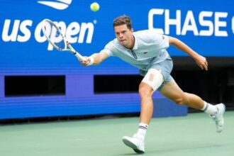 Alexander Blockx supera dores intensas e avança às quartas no US Open
