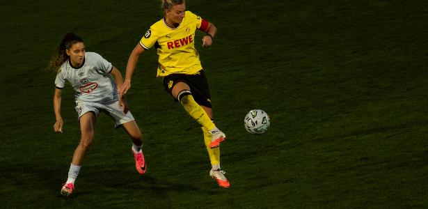 Alexandra Popp troca elite europeia pela terceira divisão para defender o Borussia Dortmund