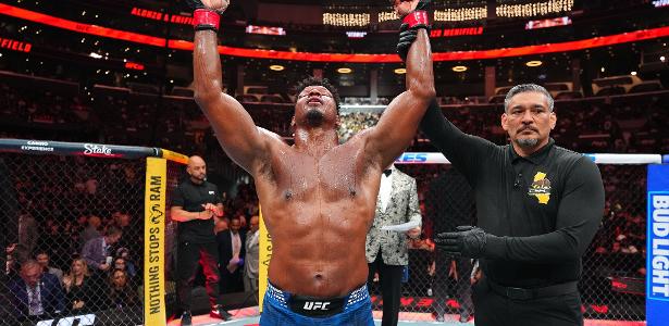 Alonso Menifield supera fratura exposta no UFC 331 e mantém postura resiliente