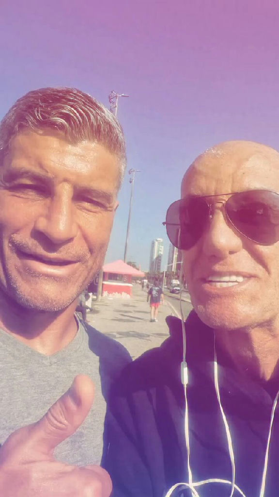 Amin Khader registra encontro descontraído com Pedro Emanuel em vídeo