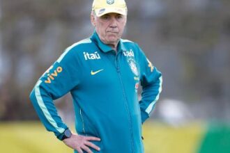 Ancelotti defende redução de estrangeiros para valorizar o talento brasileiro