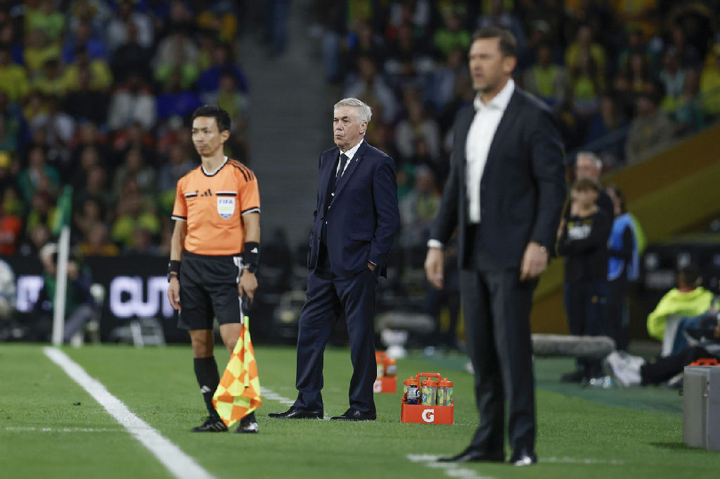 Ancelotti elogia desempenho do Brasil e esclarece escolha de Vini Júnior em pênalti