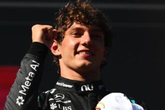 Andrea Kimi Antonelli triunfa no GP da Espanha em Madri e amplia liderança