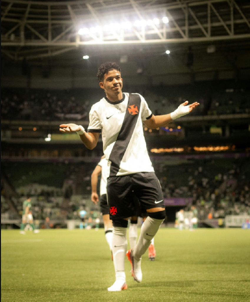 Andrey Fernandes consolida status de joia do Vasco com título brasileiro sub-20