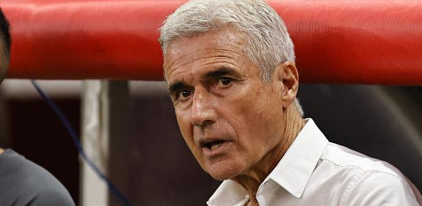 Após derrota para o Vasco, Grêmio demite Luis Castro e mira Roger, Zubeldía e Renato