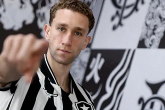 Arthur Chaves celebra chegada ao Botafogo e projeta estreia no Brasileirão