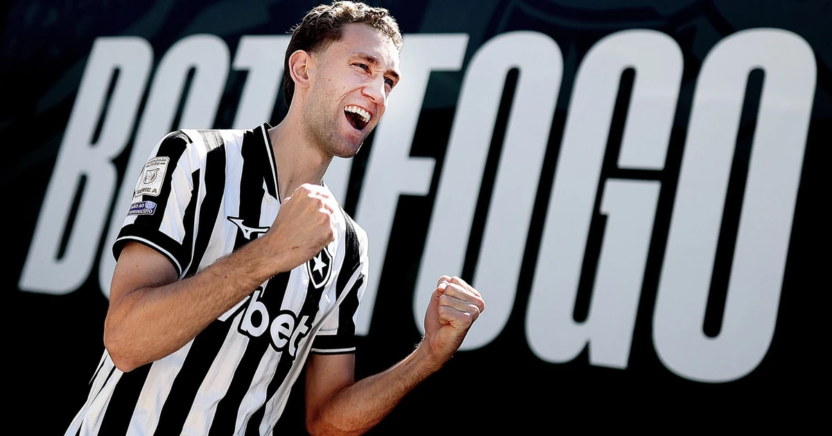 Arthur Chaves reforça a defesa do Botafogo após passagem pelo futebol europeu