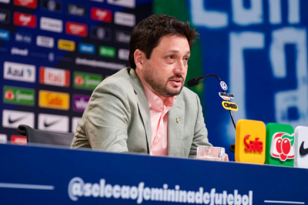 Arthur Elias define lista da seleção brasileira feminina com ausência de Marta