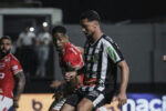 Athletic-mg goleia Vila Nova com brilho de Wilinton Aponzá