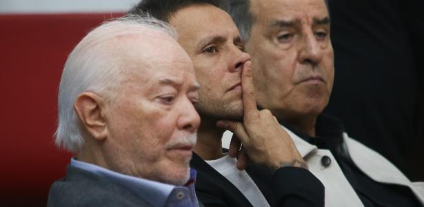 Atrasos salariais e direitos de imagem geram crise de confiança no elenco do São Paulo