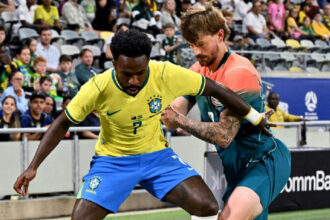 Austrália supera Brasil com gol decisivo de Irankunda em confronto internacional